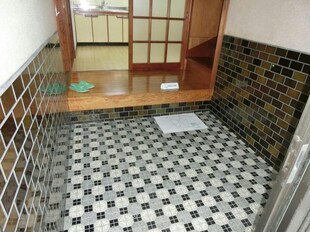 新田町二丁目5-11貸家の物件内観写真